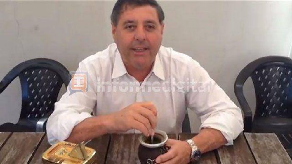 Ins�lito: De Angeli ense�a por youtube a los entrerrianos a cebar mate	 