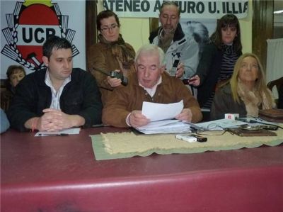 Los Carretero presentaron la lista del Ateneo Illia que encabeza Juan Alfons�n