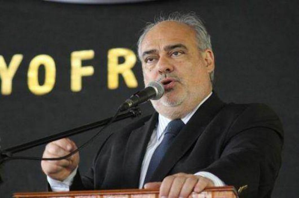 Ricardo sostiene el acervo cultural en su discurso