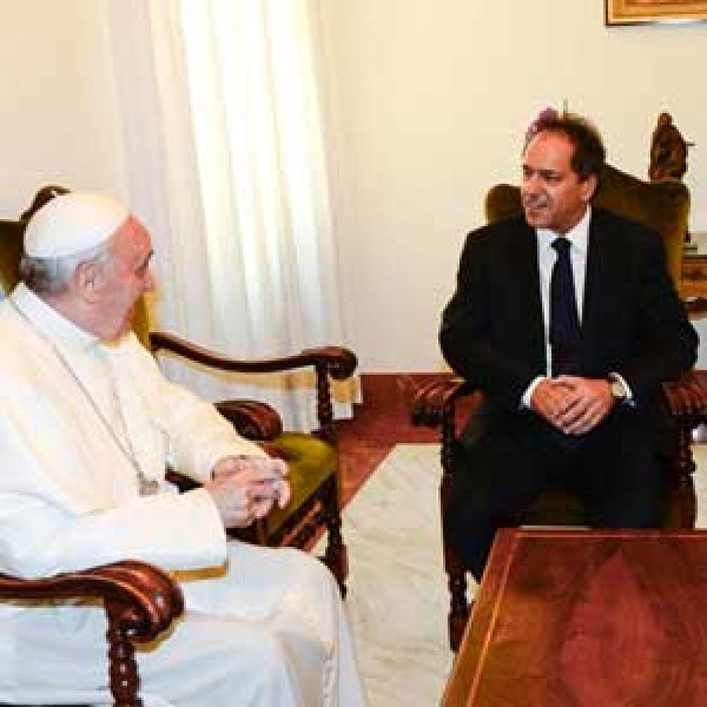 La audiencia del Papa y Daniel Scioli en el Vaticano tuvo varios temas