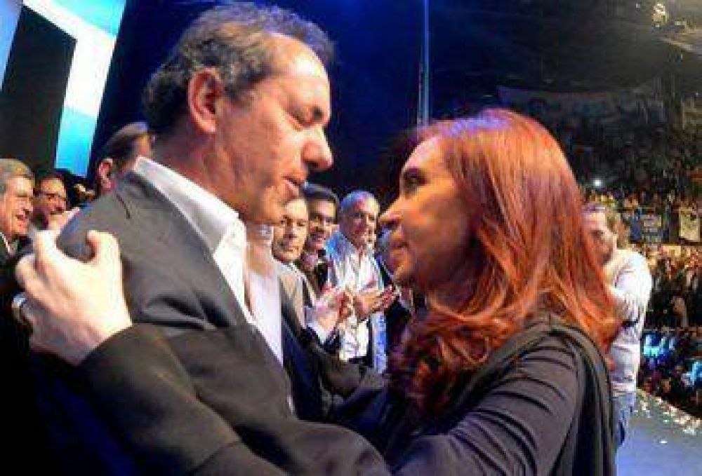 CFK-Scioli: "Siempre fuimos compa�eros"