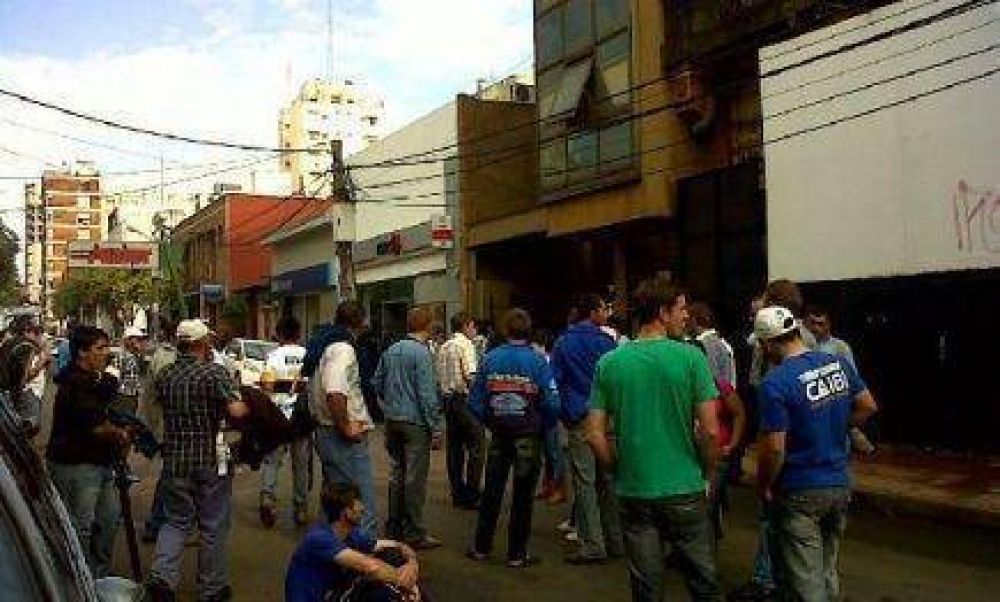 Frente al Ministerio del Agro, colonos protestaron pidiendo la renuncia de Ortega