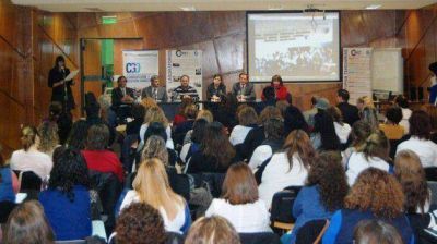 El Ministerio de Educaci�n puso en marcha el Post�tulo en Conducci�n y Gesti�n Directiva para docentes