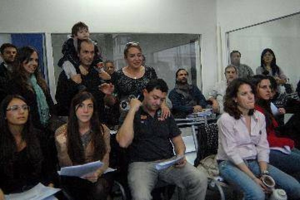 Se cay� Ungar y Gamarra ocupar� la novena banca