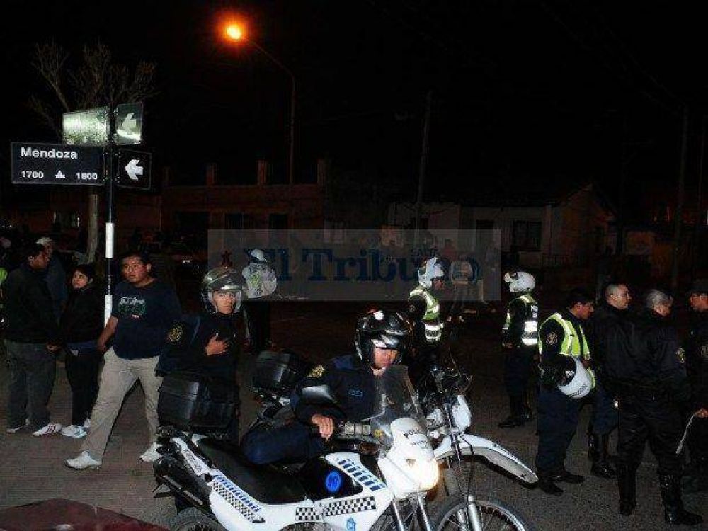 Serios incidentes en un control de la Polic�a Vial