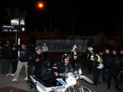 Serios incidentes en un control de la Polic�a Vial
