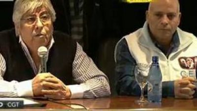 Moyano anunci� un paro nacional de camioneros para el lunes
