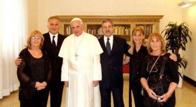 El Papa recibi� a familiares de las v�ctimas del atentado a la AMIA