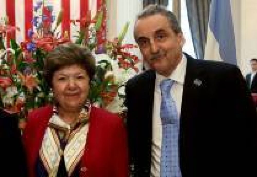 Denuncian a Moreno por "discriminaci�n"