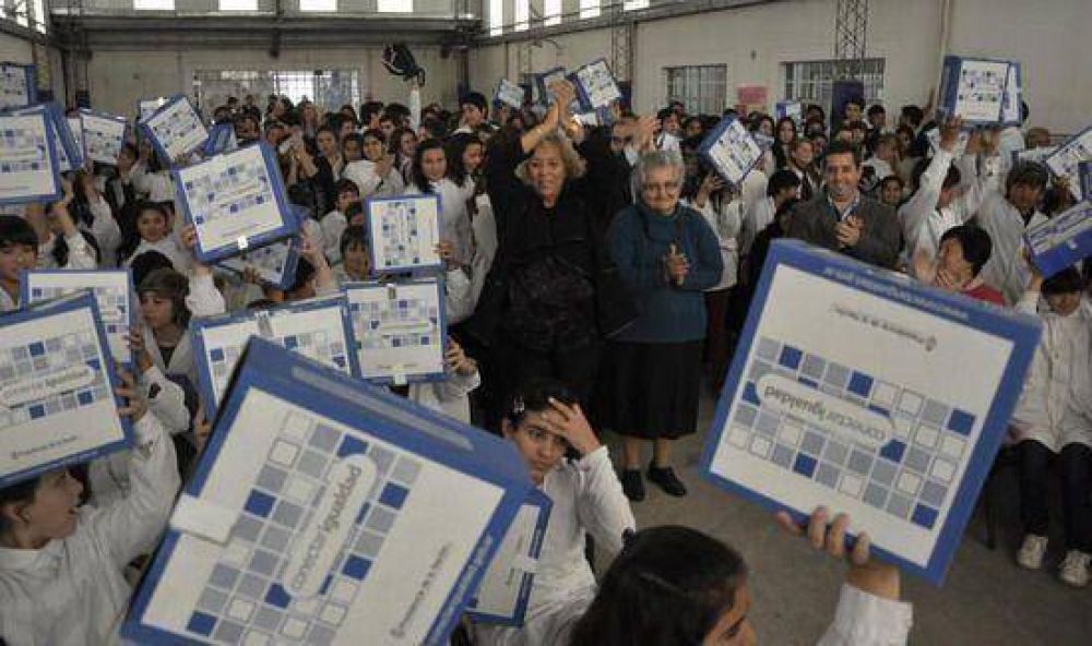 Las netbooks del Plan �Conectar Igualdad� llegaron a otros 558 j�venes estudiantes campanenses