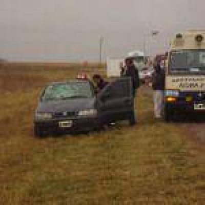 Camionero que sali� de Bah�a, par� en la banquina y muri� atropellado por un auto	