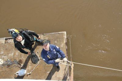 TRABAJOS DE PREVENCI�N SOBRE EL CASCO DEL BUQUE MUSEO