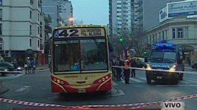 Tragedia en Colegiales: colectivo atropell� a una chica