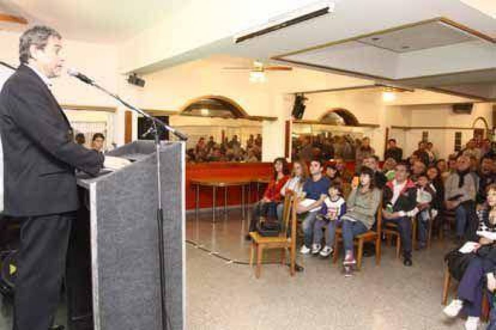 Contin�an las asambleas barriales en Avellaneda
