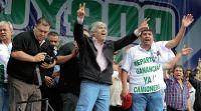 Moyano convoc� a un paro de camioneros para el lunes