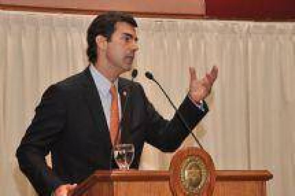 Juan Urtubey: �Salta ha tomado una determinaci�n estrat�gica de seguir trabajando en educaci�n"