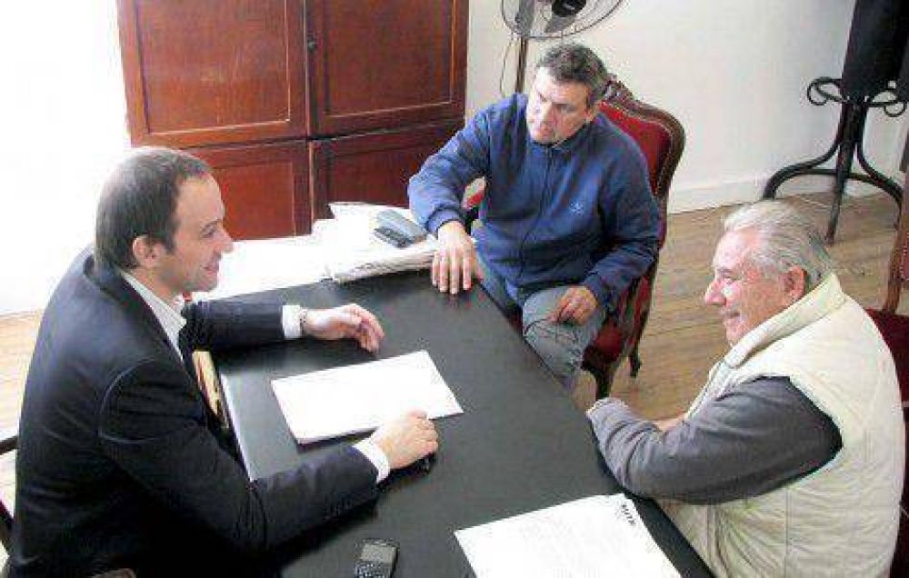 Novedades con el gas, donaci�n de un lote en barrio Jard�n y cord�n-cuneta en la plaza �Los Mirlos�