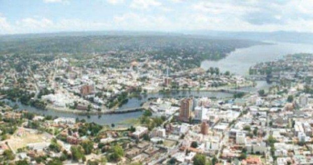 Villa Carlos Paz lanza su estampilla por los 100 a�os
