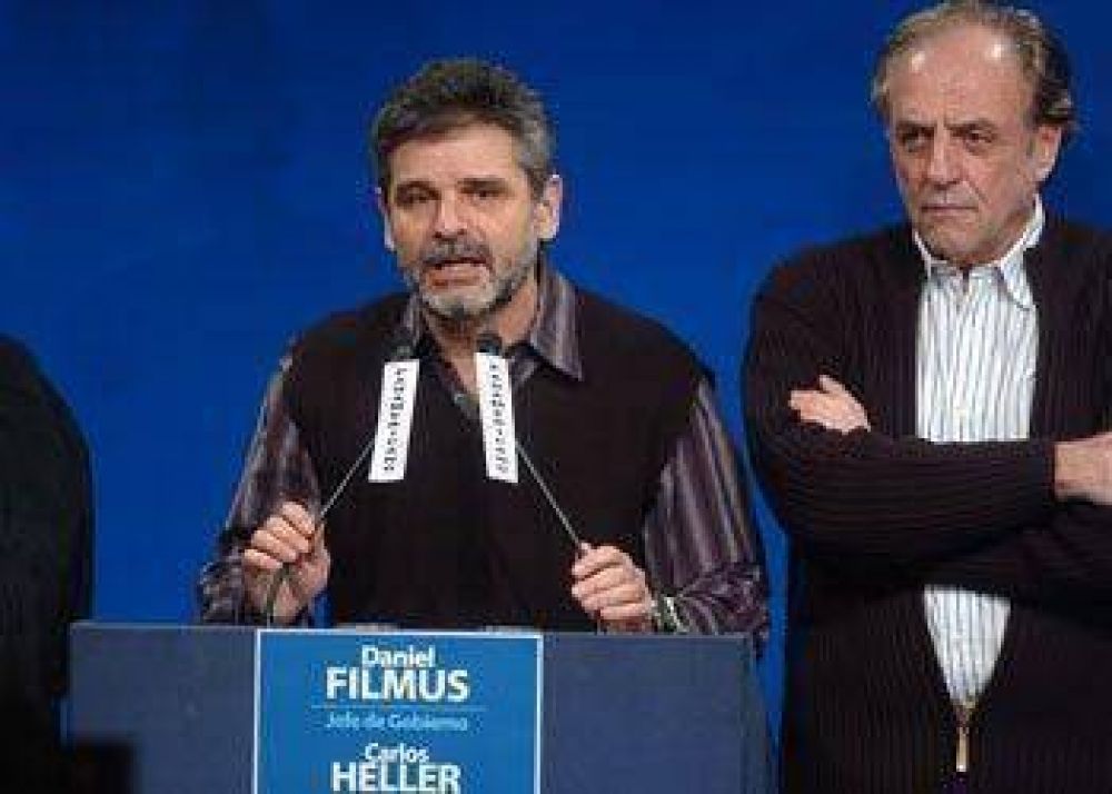 Heller ya apunt� al macrismo como su principal rival en las elecciones