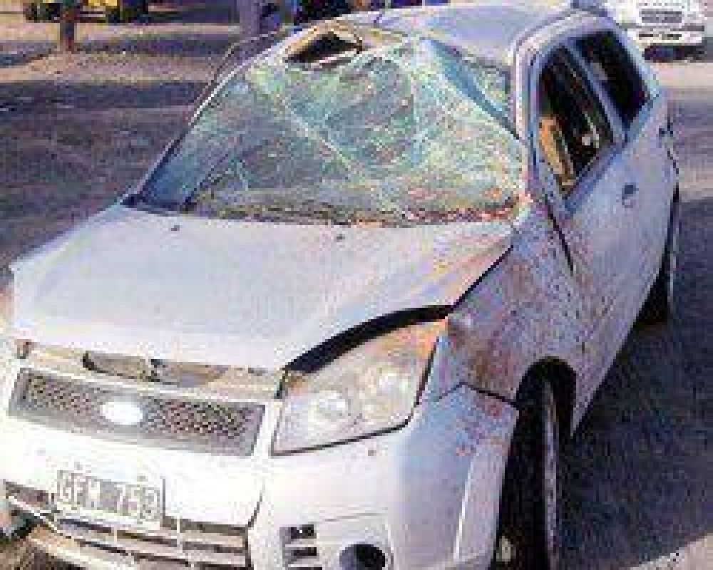 Madre e hijo volcaron en su auto camino a la ciudad de San Juan