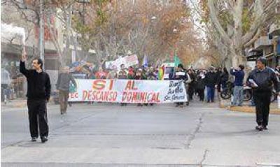Marcha mercantil por el descanso dominical		