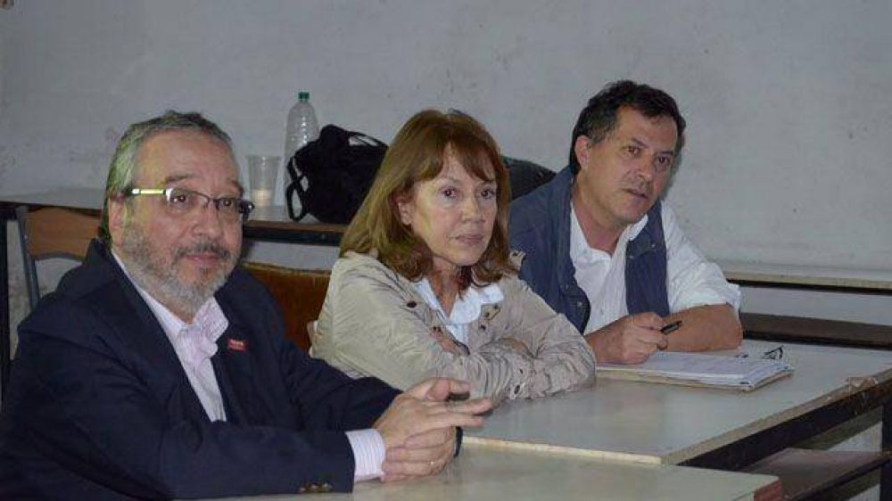 Paran� coordina acciones preventivas por la creciente del r�o	 