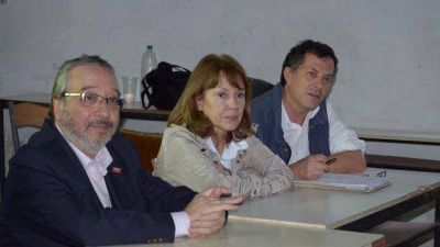 Paran� coordina acciones preventivas por la creciente del r�o	 