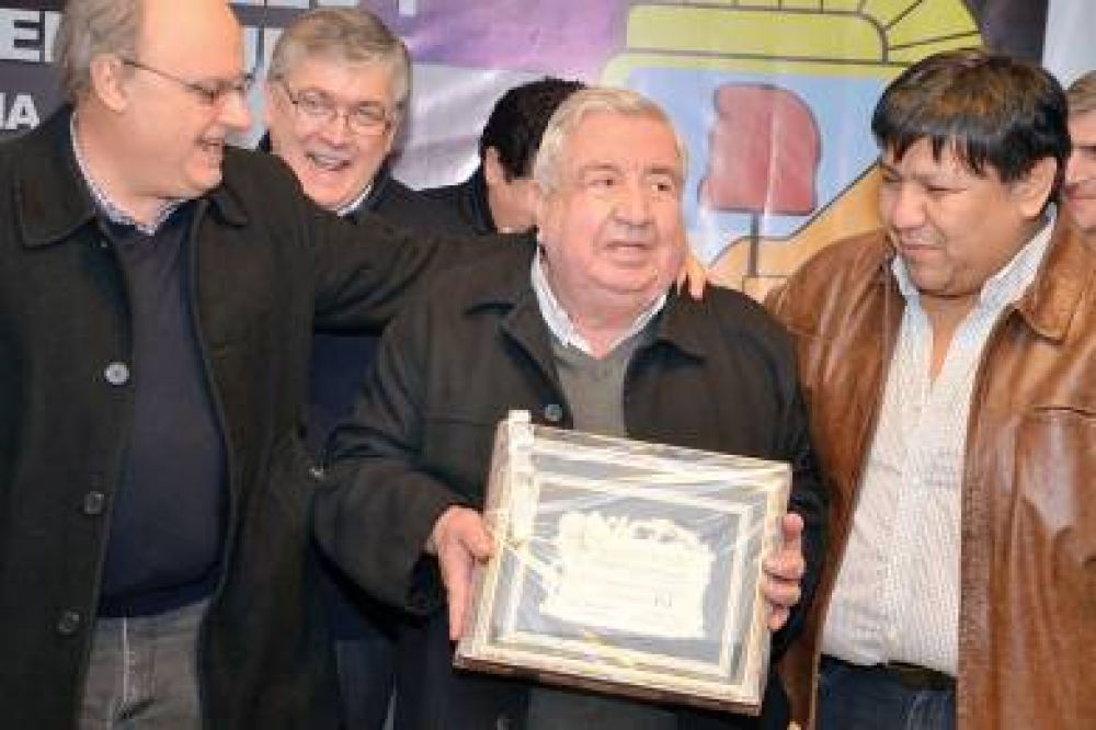 La Agrupaci�n 7 de Octubre ya cuenta con local propio