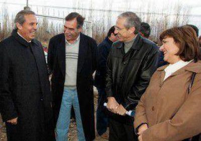 La Provincia asisti� a municipios para que puedan pagar aguinaldos 