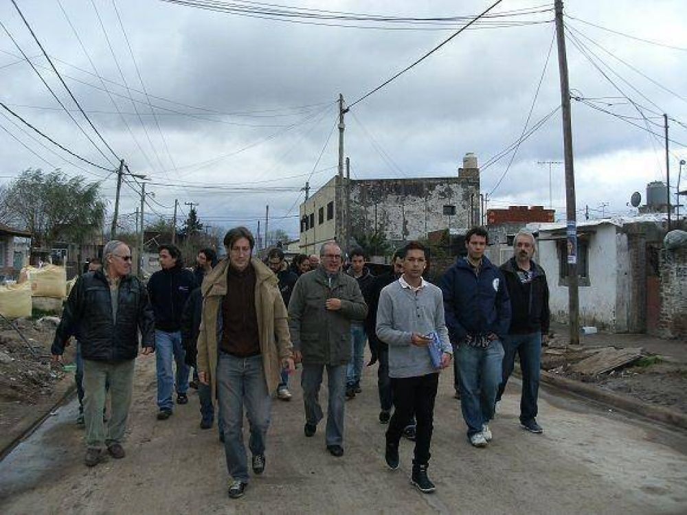 Jos� L�pez y Hern�n Letcher recorrieron obras de Villa Hidalgo  