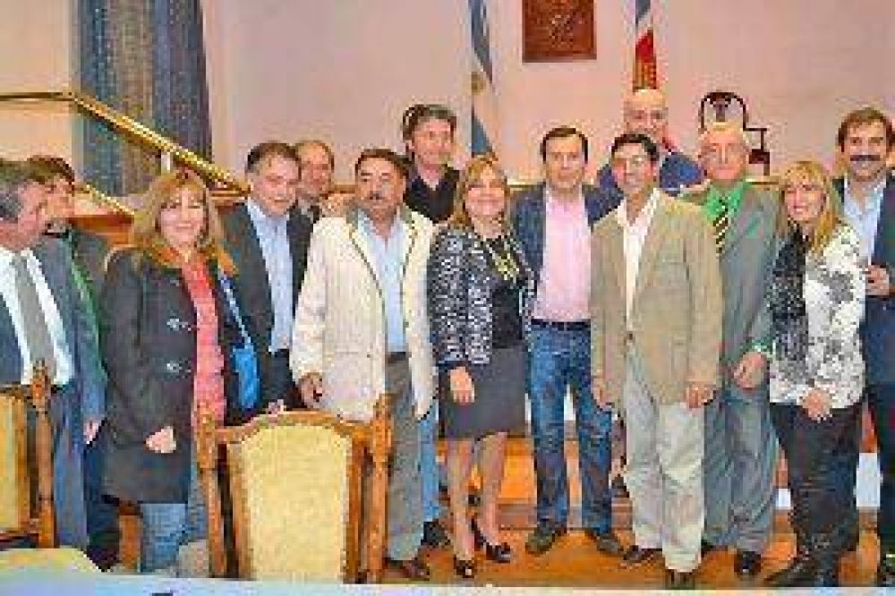 Zamora recibi� autoridades del Partido Federal que participar�n de una convenci�n