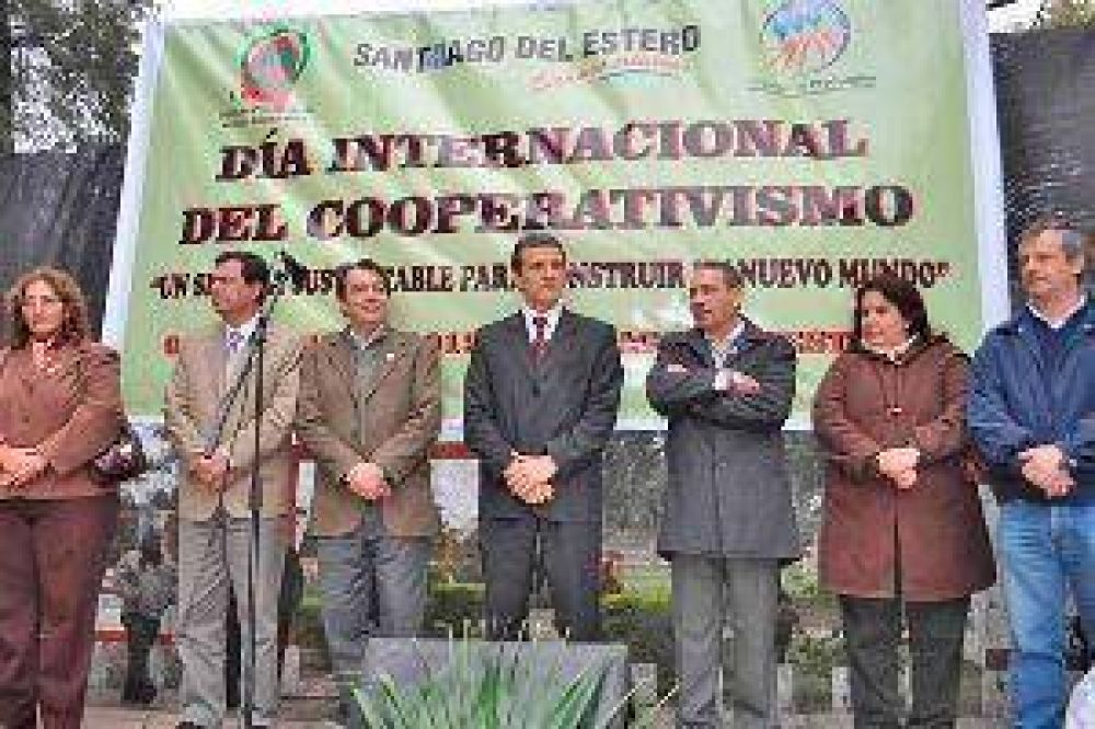 Niccolai encabez� festejos por el D�a Internacional de las Cooperativas