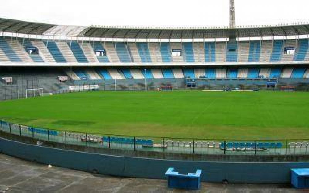 Ftbol: Clausuraron la cancha de Racing