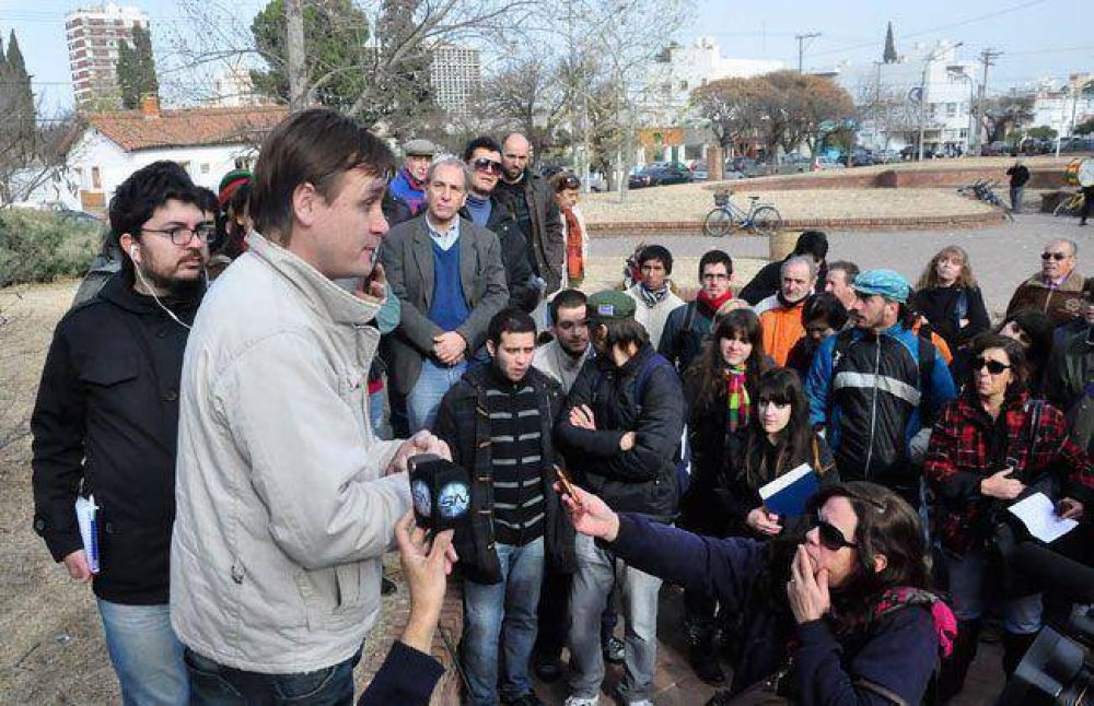 "Esta gesti�n se caracteriza por el di�logo y el llamado a que la gente participe"