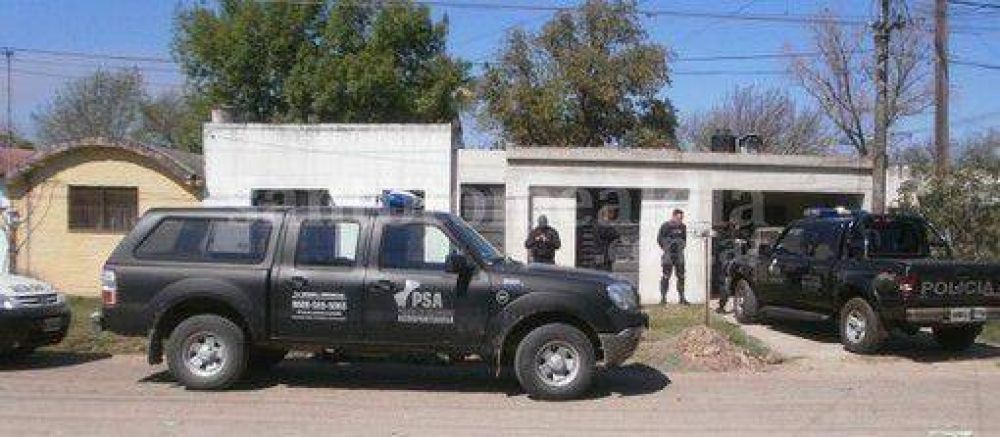 C�rdoba: detienen a 13 ex polic�as por cr�menes de lesa humanidad
