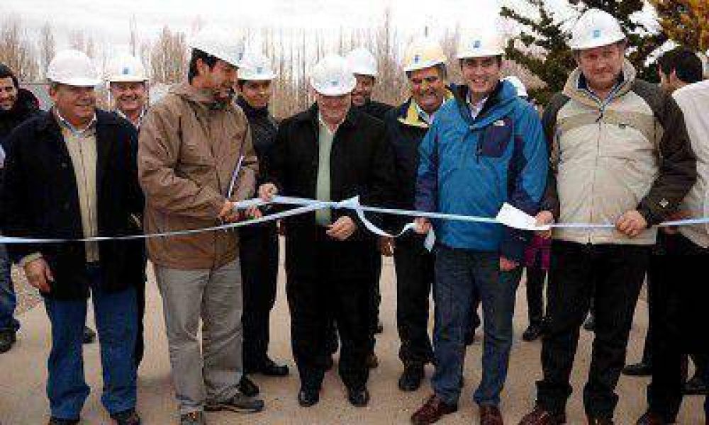 P�rez inaugur� la ampliaci�n de la estaci�n transformadora Malarg�e