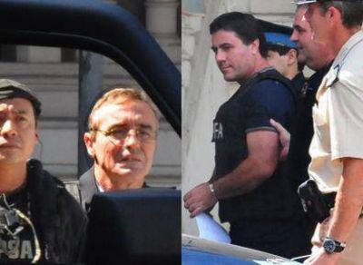 Otro comisario al borde del arresto