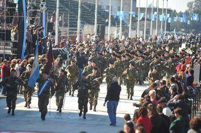 D�a de la Independencia: Habr� acto pero no se cumplir� el desfile