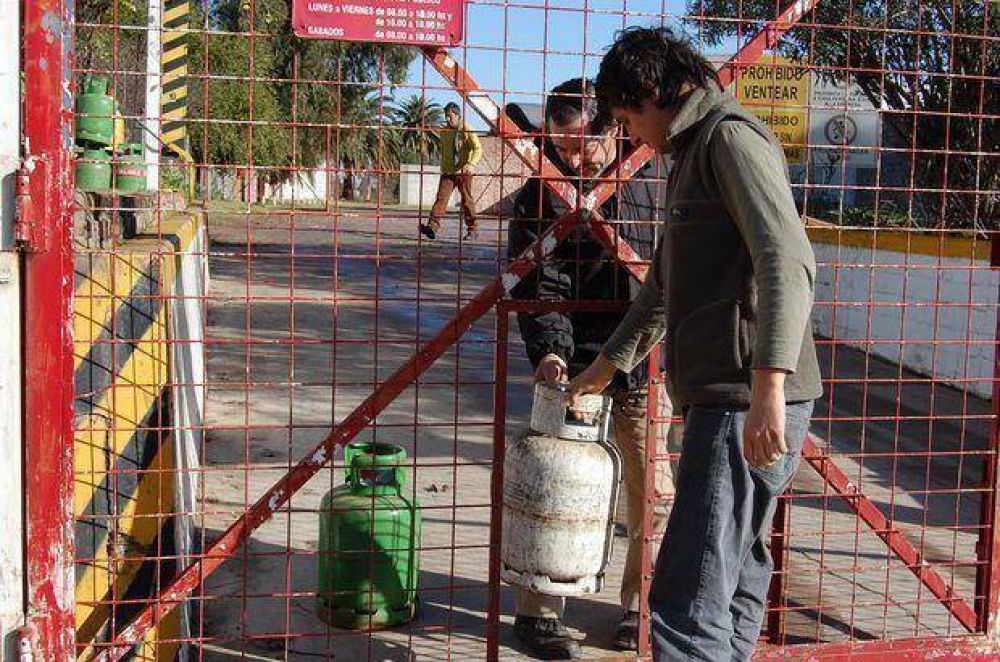 Comienza la distribuci�n de bonos para las garrafas sociales
