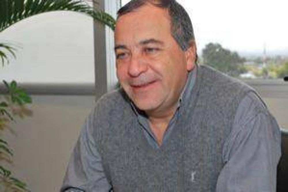 Jos Strada: Vamos a intensificar la construccin de viviendas