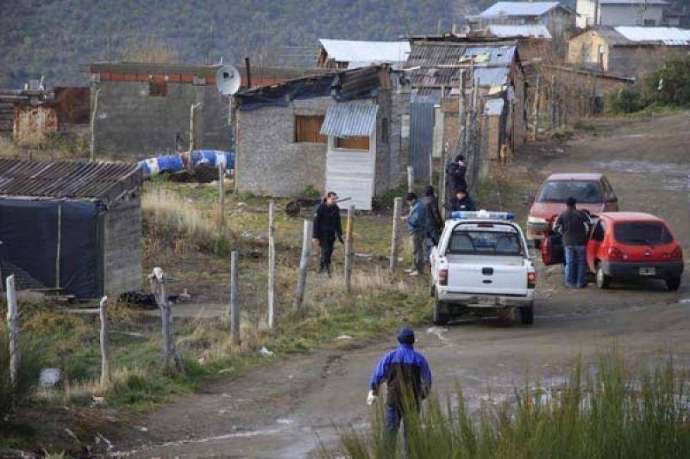 Detienen a una joven y buscan a su pareja, autores de varios il�citos en el Alto