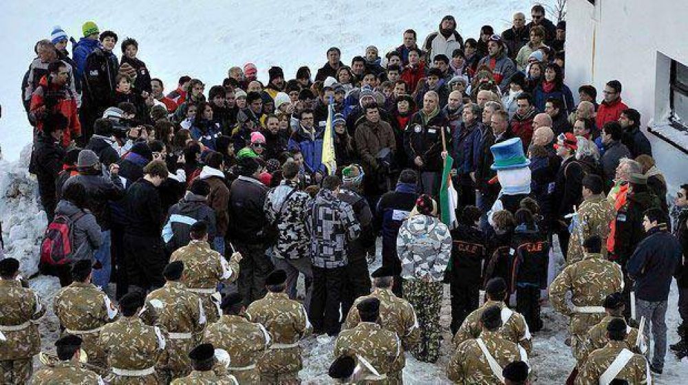 La Hoya inaugur� su temporada de esqu� con el anuncio de inversiones