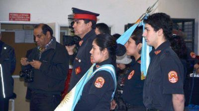 Entregaron reconocimientos por los 74 a�os de la Asociaci�n de Bomberos