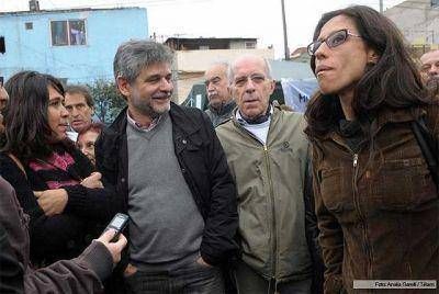 Candidatos del FpV porte�o aseguraron que �el gobierno porte�o est� ausente en las villas�