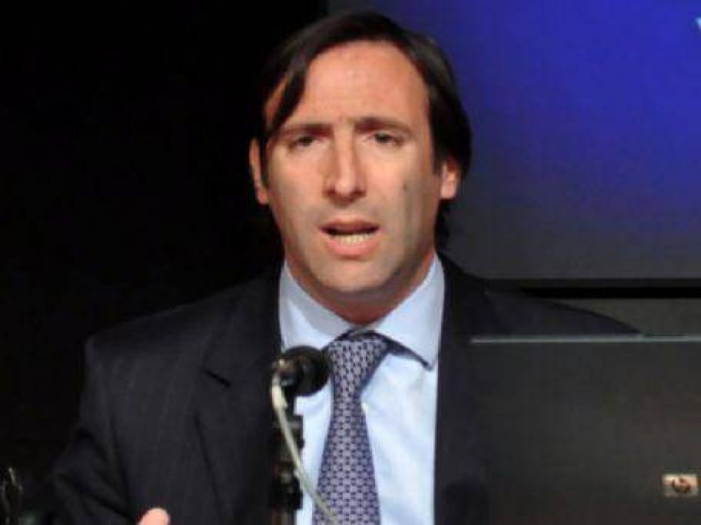Hern�n Lorenzino: �Hay espacio para todos, hasta para los traidores�