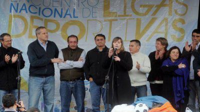 Los precandidatos se lanzaron de lleno a la campa�a