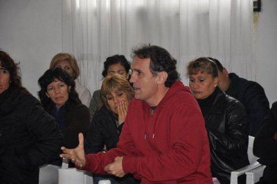 Gabriel Katopodis mantuvo una reuni�n con vecinos de Barrio Nuevo