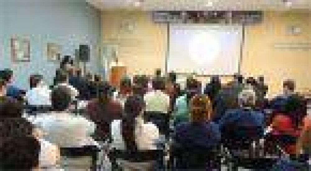Destacan constante capacitaci�n de m�dicos de terapia intensiva