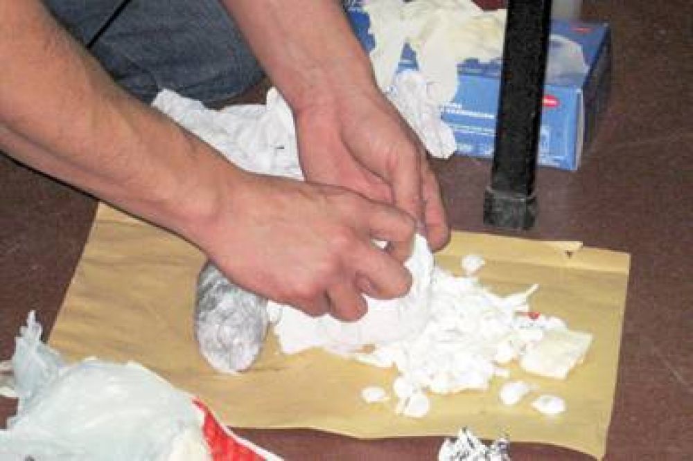 Mujer detenida en la Terminal por tenencia de coca�na