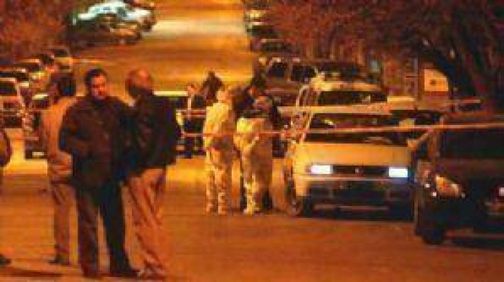 El polic�a que ultim� al penitenciario, est� cada vez m�s complicado